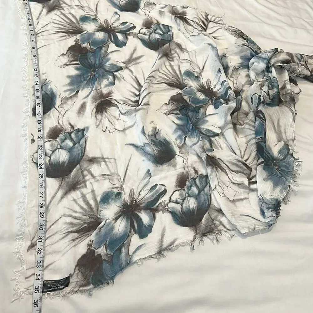 Nardi&Tagliaferri white&blue flower print scarf wrap sarong approx 70” long EUC